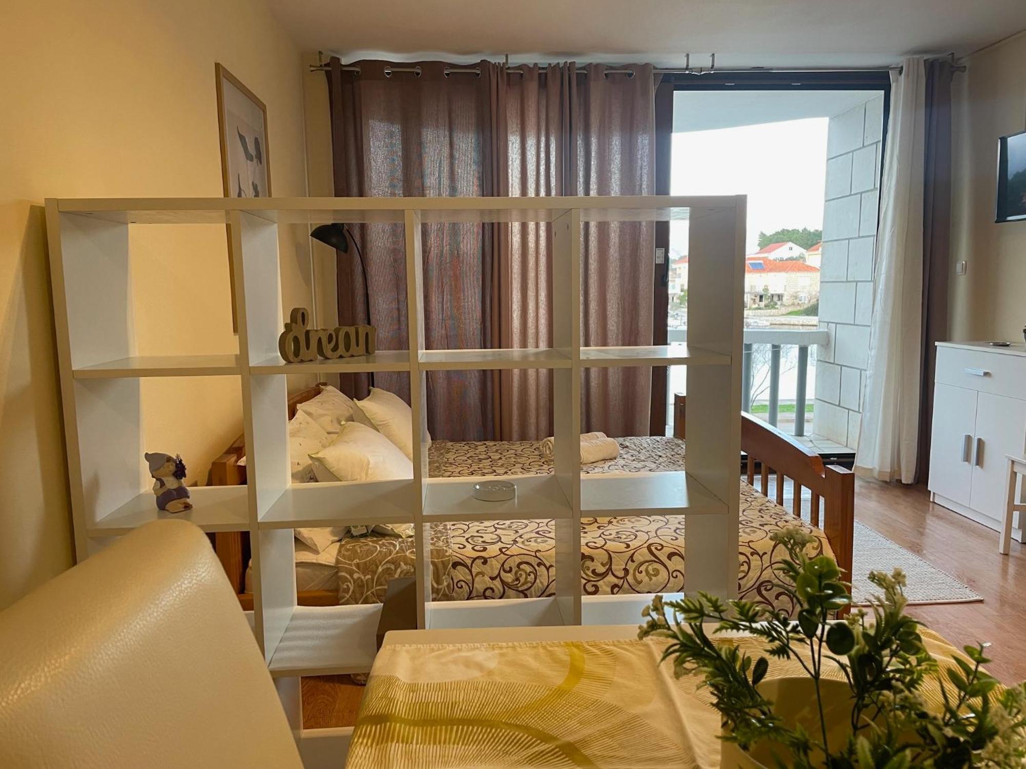 Apartments Ana By The Sea ลุมบาร์ดา ภายนอก รูปภาพ