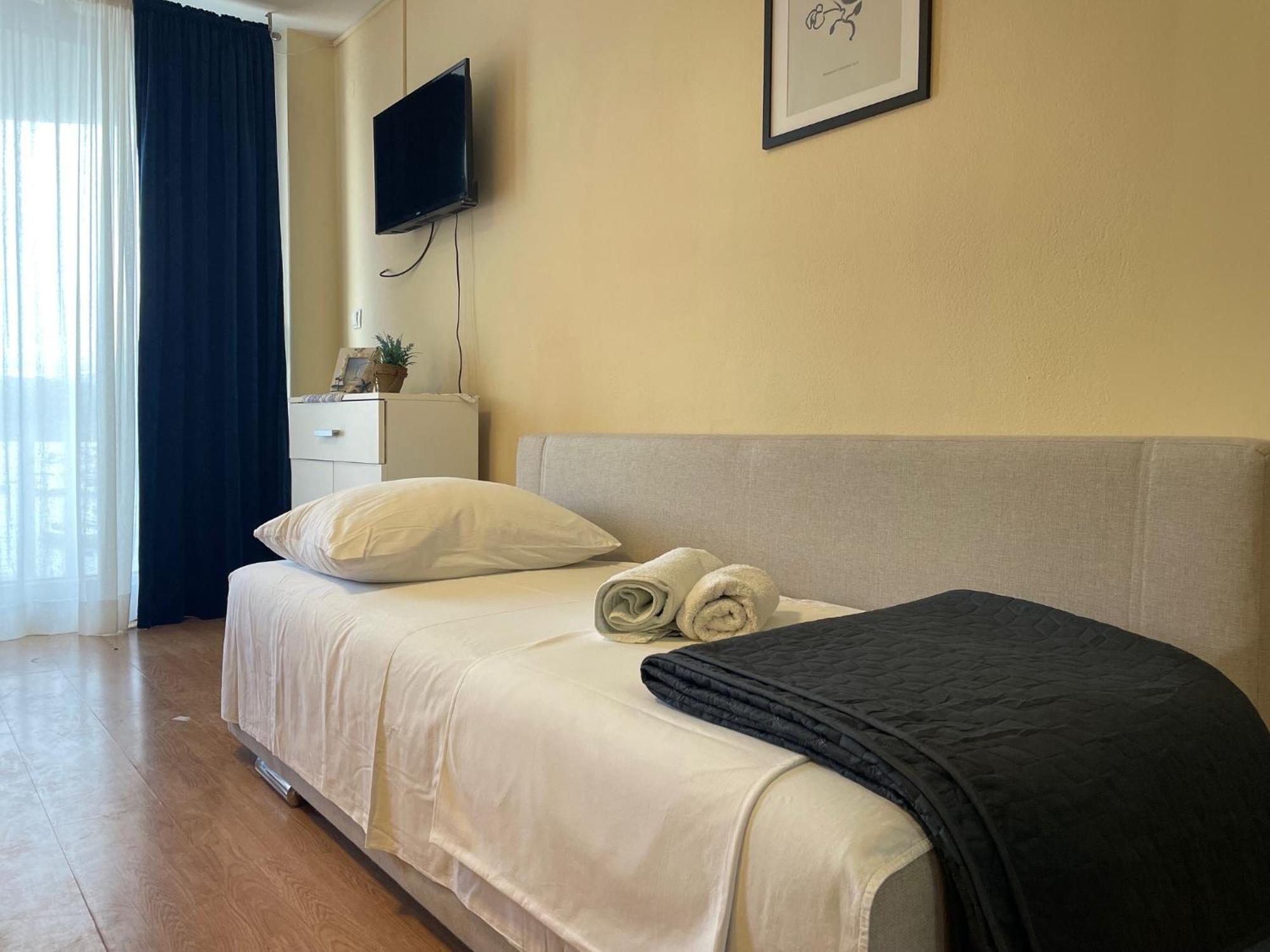 Apartments Ana By The Sea ลุมบาร์ดา ภายนอก รูปภาพ
